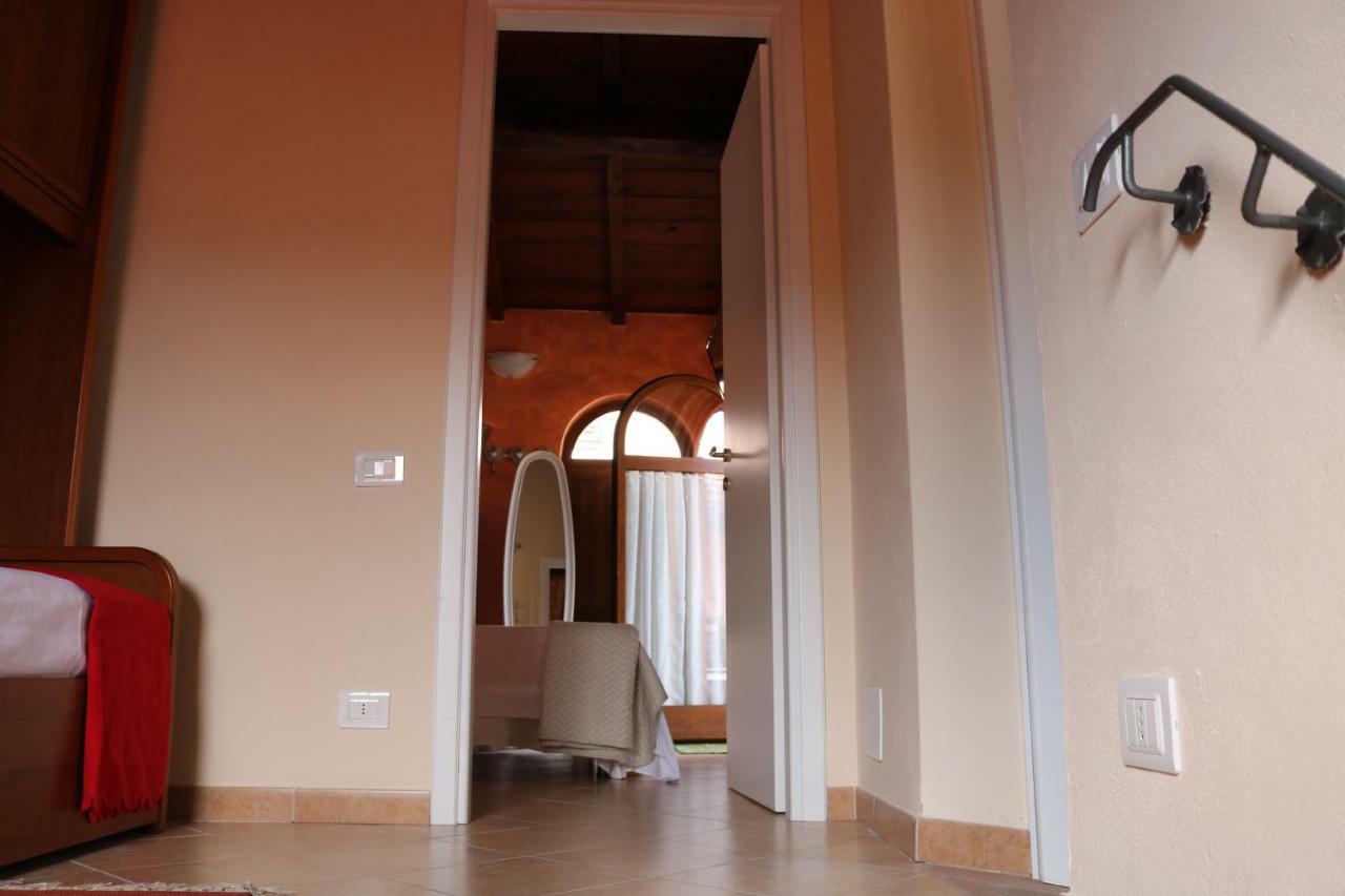 Casa Vacanze Elena Rometta Extérieur photo